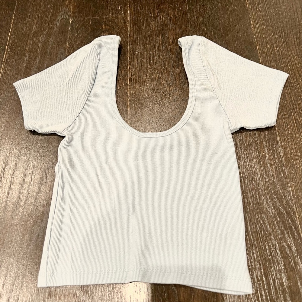 pacsun light blue scoop neck shirt